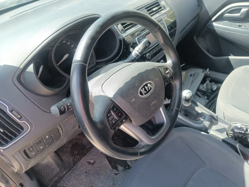 Kia Rio 1, 4 / 1, 2 CVVT 1, 1D, снимка 8 - Автомобили и джипове - 43935847