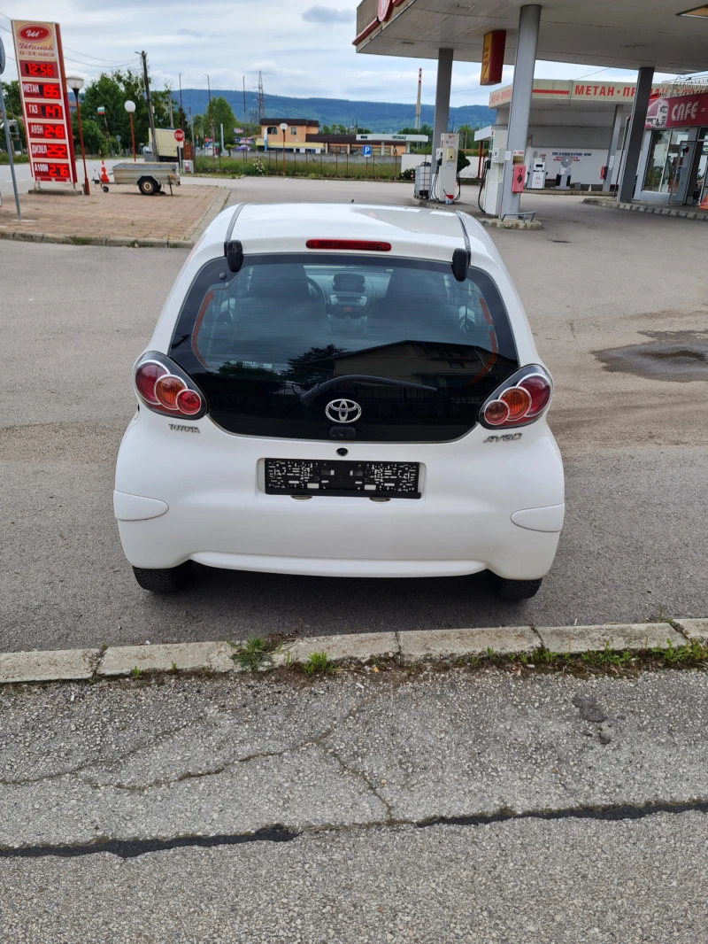 Toyota Aygo 1.0куб.70к.с.Евро 5В Бензин , снимка 2 - Автомобили и джипове - 45769270