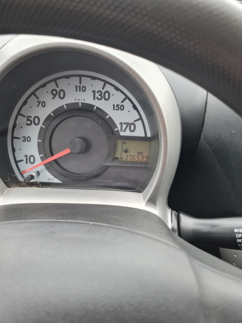 Toyota Aygo 1.0куб.70к.с.Евро 5В Бензин , снимка 9 - Автомобили и джипове - 45769270