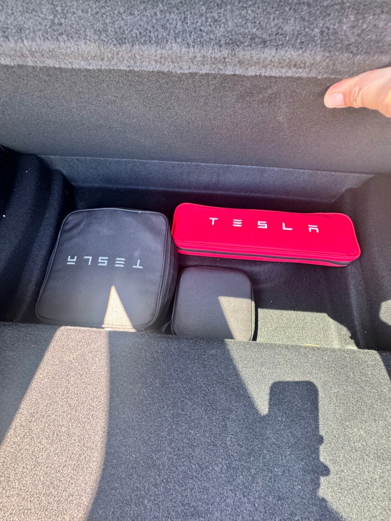 Tesla Model Y, снимка 7 - Автомобили и джипове - 47908154