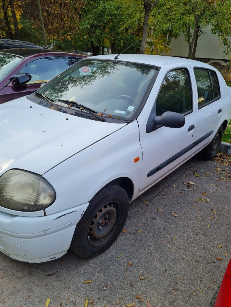 Renault Clio, снимка 2 - Автомобили и джипове - 47726685