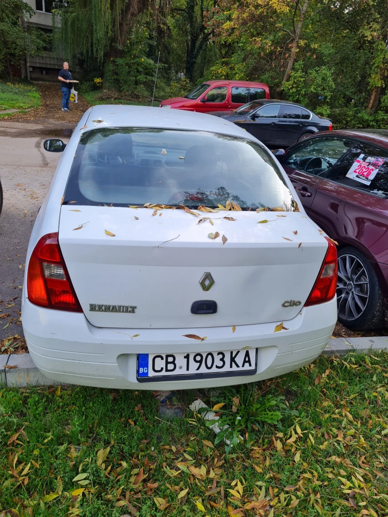 Renault Clio, снимка 1 - Автомобили и джипове - 47726685