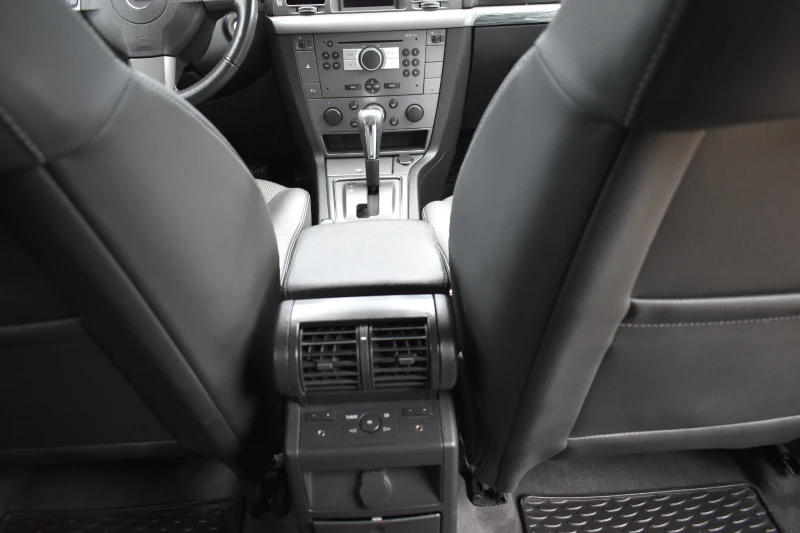 Opel Vectra 2.8 v6 Turbo, снимка 10 - Автомобили и джипове - 52543533