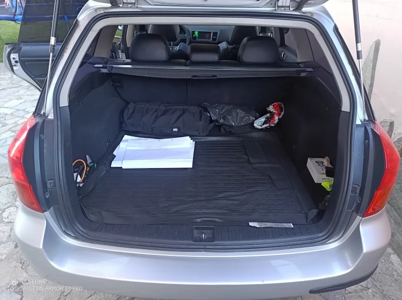 Subaru Legacy 2.5, снимка 5 - Автомобили и джипове - 51725183