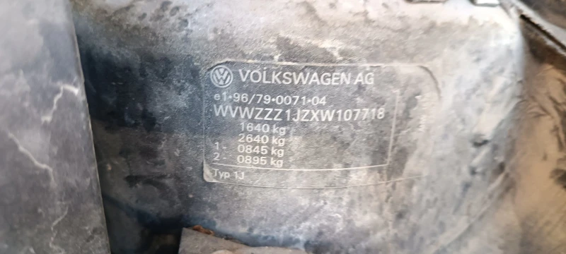 VW Golf 1.4 16v газ цяла за части, снимка 6 - Автомобили и джипове - 52927235