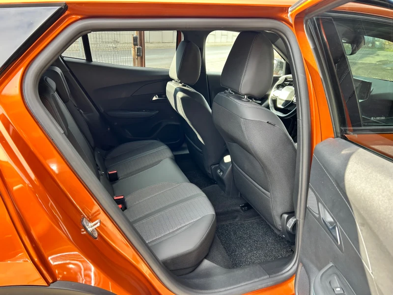 Peugeot 2008 27000км, снимка 15 - Автомобили и джипове - 53140189