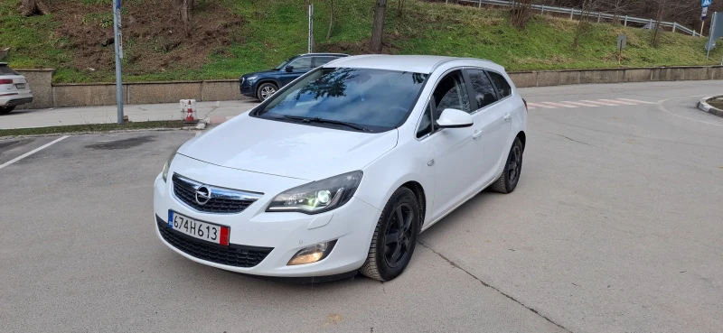 Opel Astra 1.7cdti, снимка 11 - Автомобили и джипове - 53480076