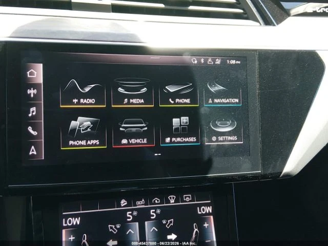 Audi E-Tron Premium Plus, снимка 13 - Автомобили и джипове - 55016298