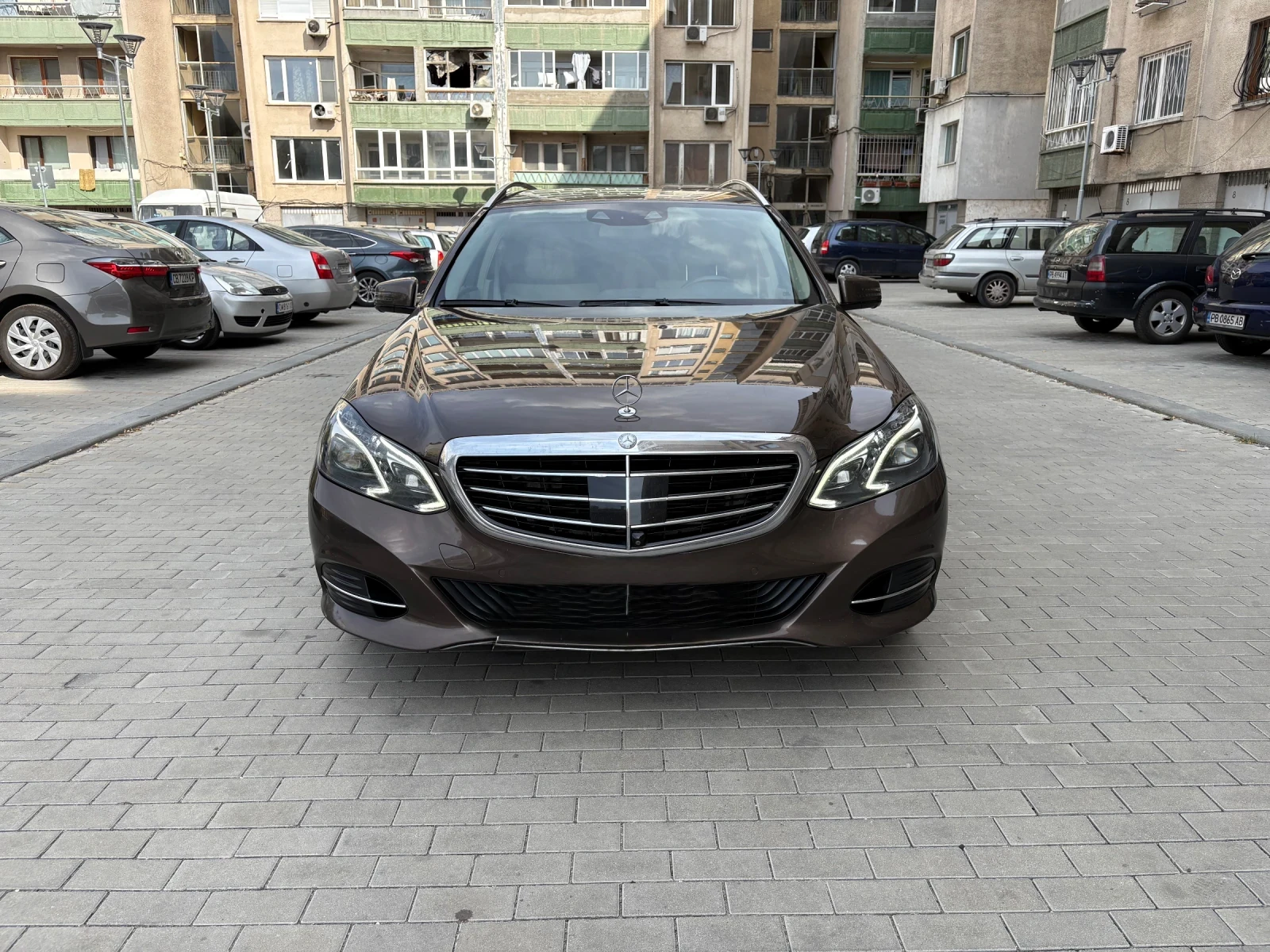 Mercedes-Benz E 350, снимка 1