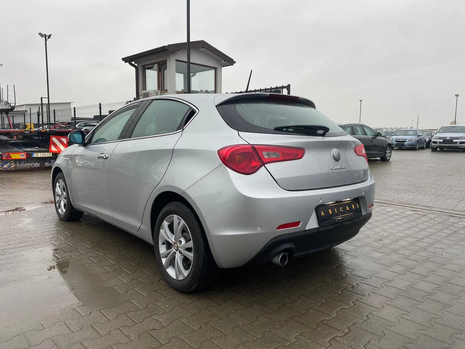 Alfa Romeo Giulietta 1.6D EURO 5A - изображение 3