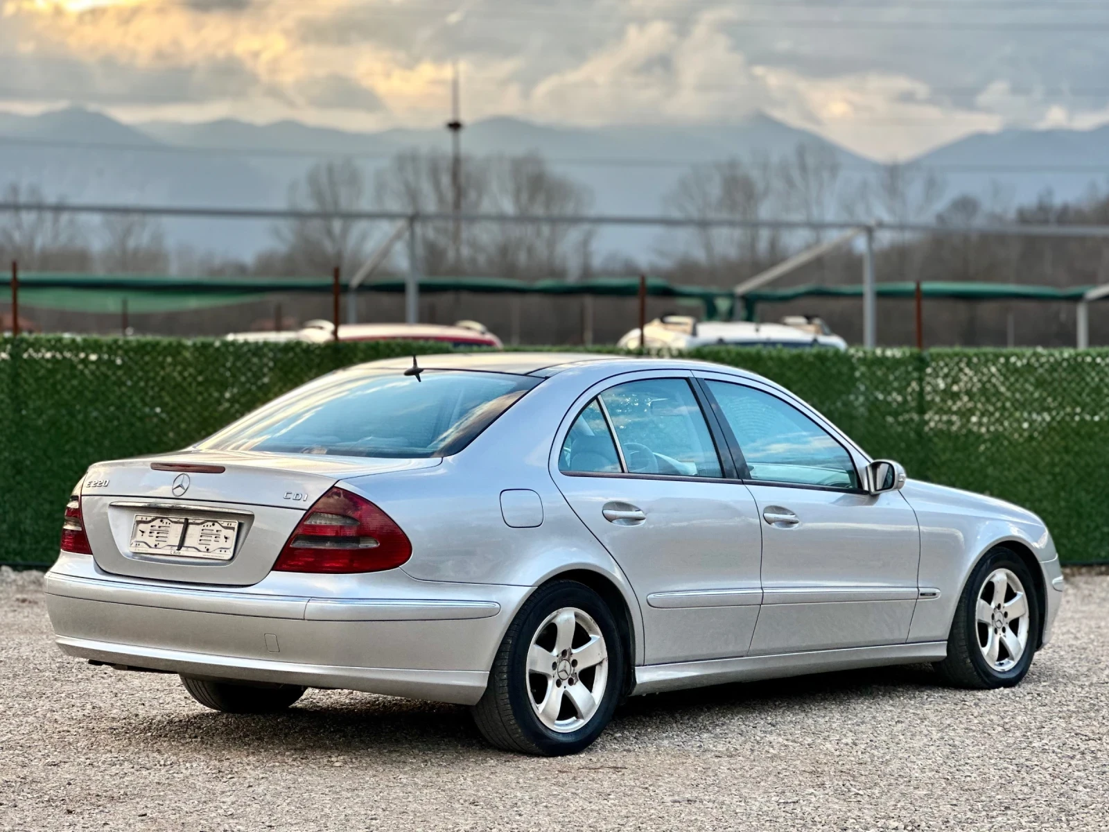 Mercedes-Benz E 220 CDi * AVANTGARDE* ITALY*  - изображение 5