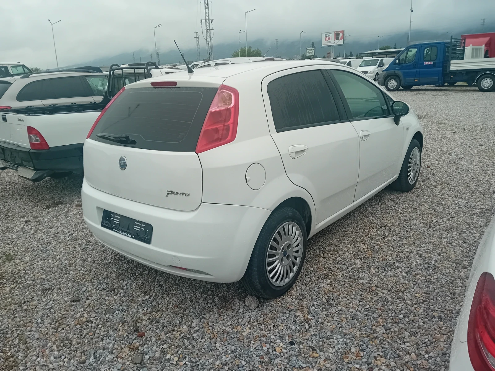 Fiat Punto 1.4 Klima Gaz - изображение 2