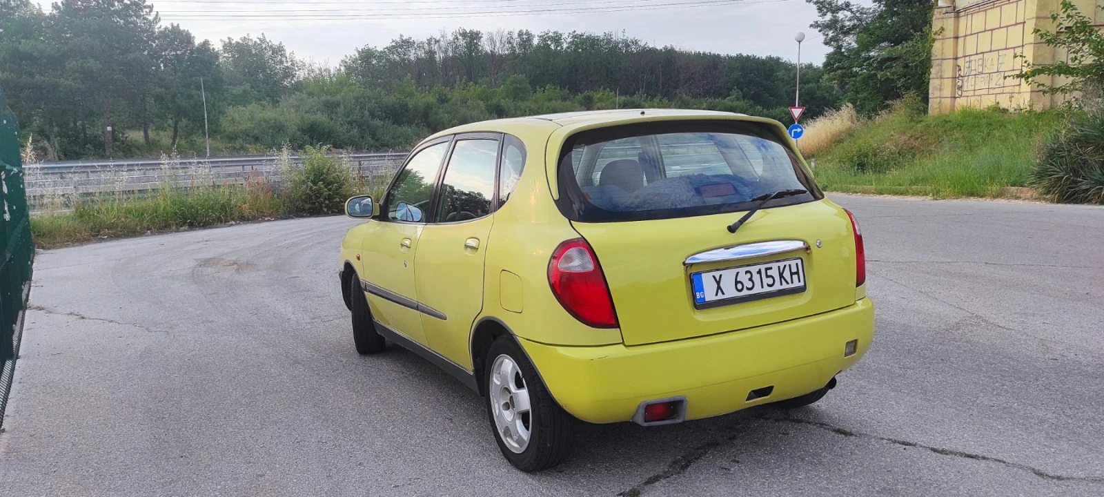 Daihatsu Sirion 1.0 12V - изображение 4