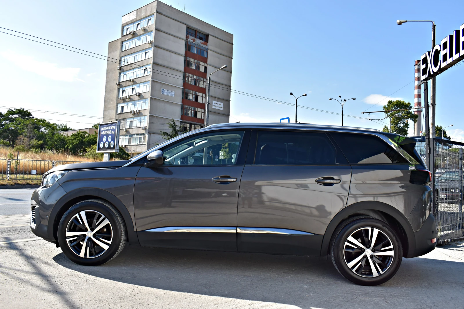 Peugeot 5008 1.6HDI* ALLURE* DIGITAL* 6+ 1* PANORAMA - изображение 3