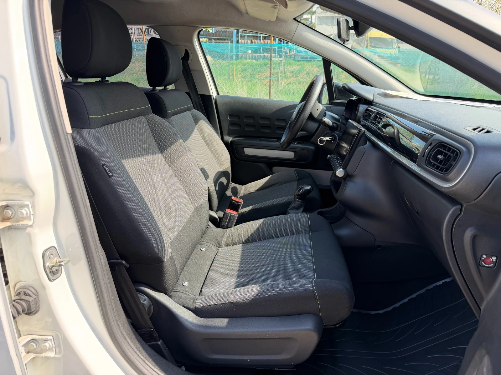 Citroen C3 1.6HDi Euro 6, снимка 9 - Автомобили и джипове - 51509403