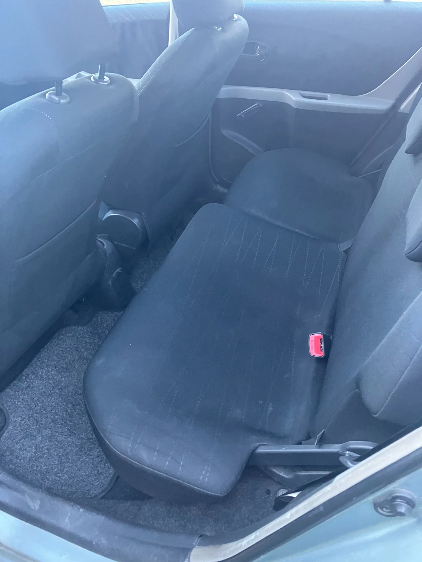 Toyota Yaris  - изображение 9