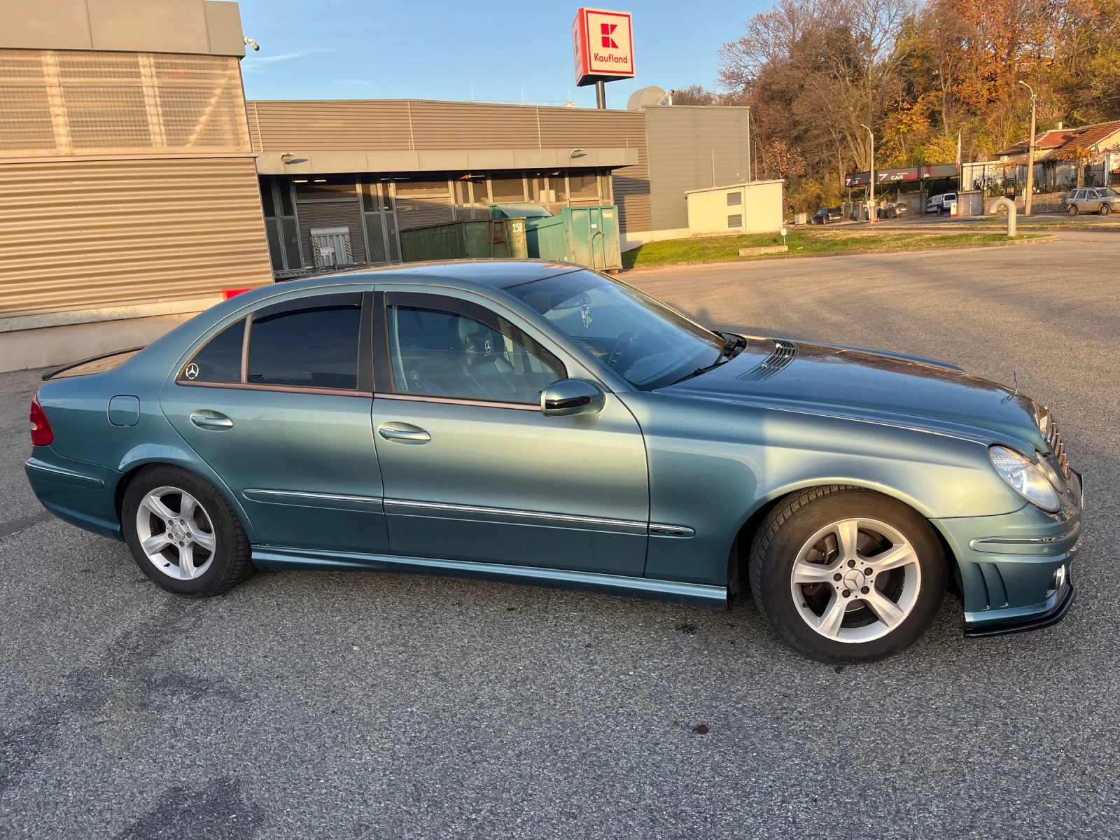 Mercedes-Benz E 240  - изображение 4