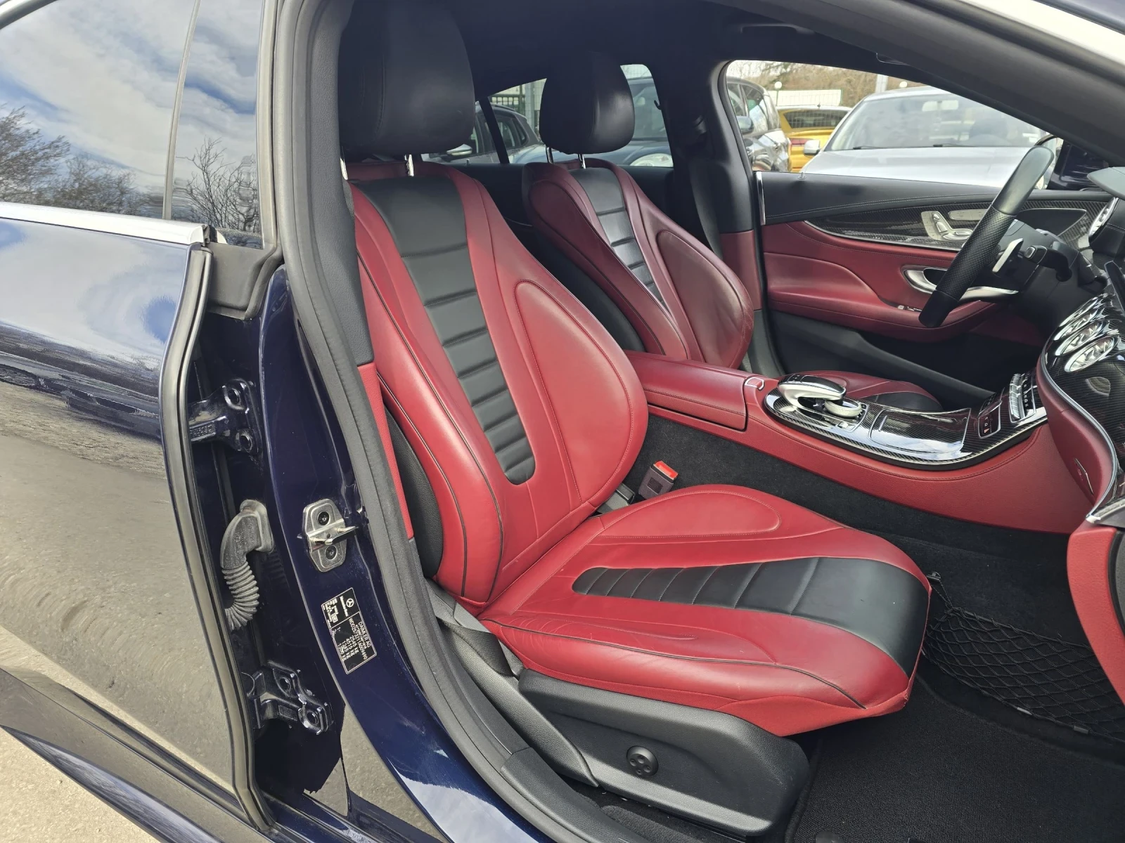 Mercedes-Benz CLS 350 AMG PACK 286к.с 4MATIC Топ състояние , снимка 12 - Автомобили и джипове - 53994897