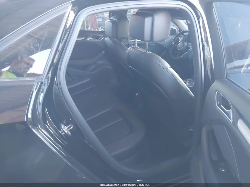 Audi A3 * 2.0T Premium* , снимка 8 - Автомобили и джипове - 54037984