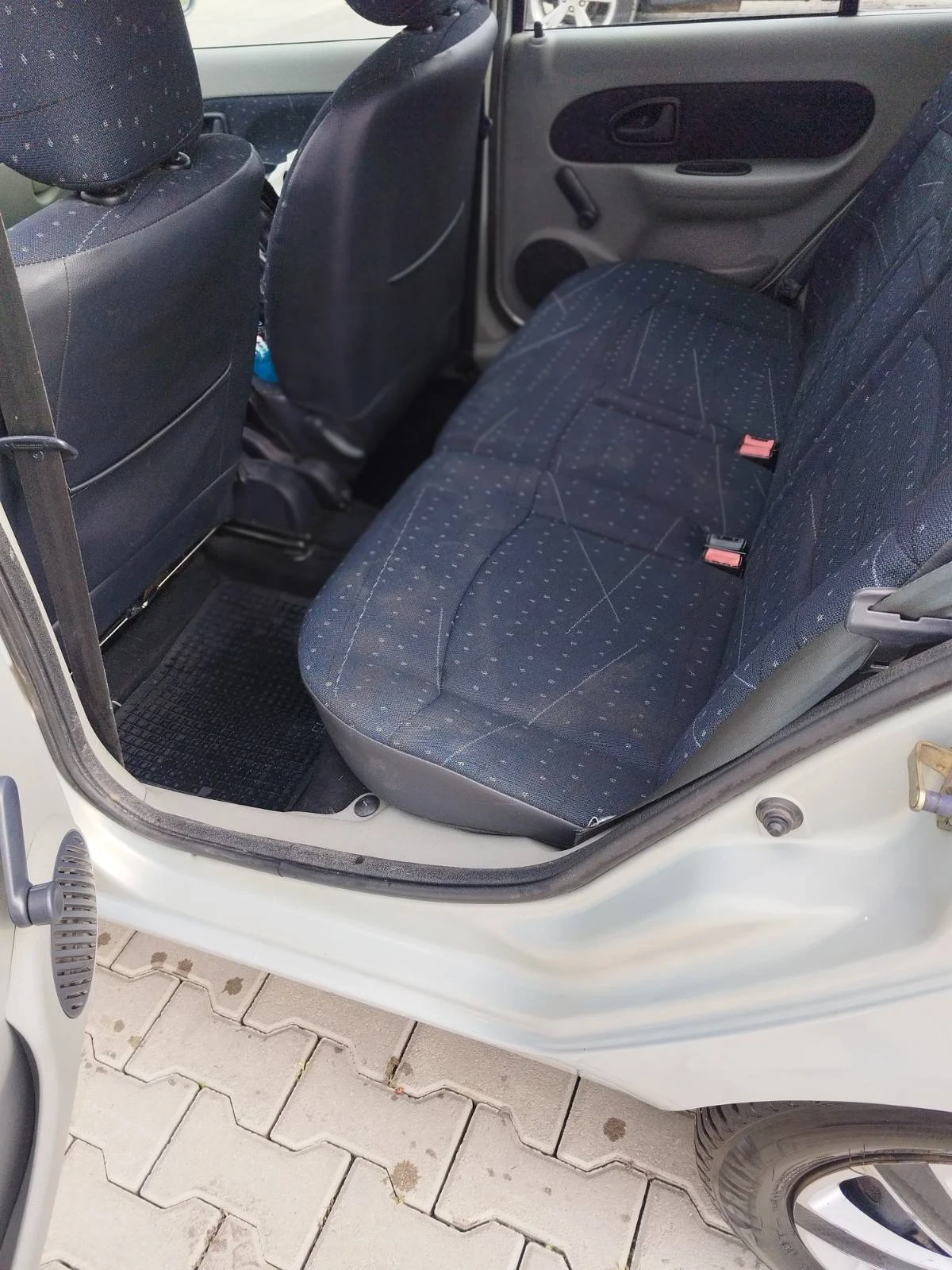 Renault Clio, снимка 6 - Автомобили и джипове - 54239329