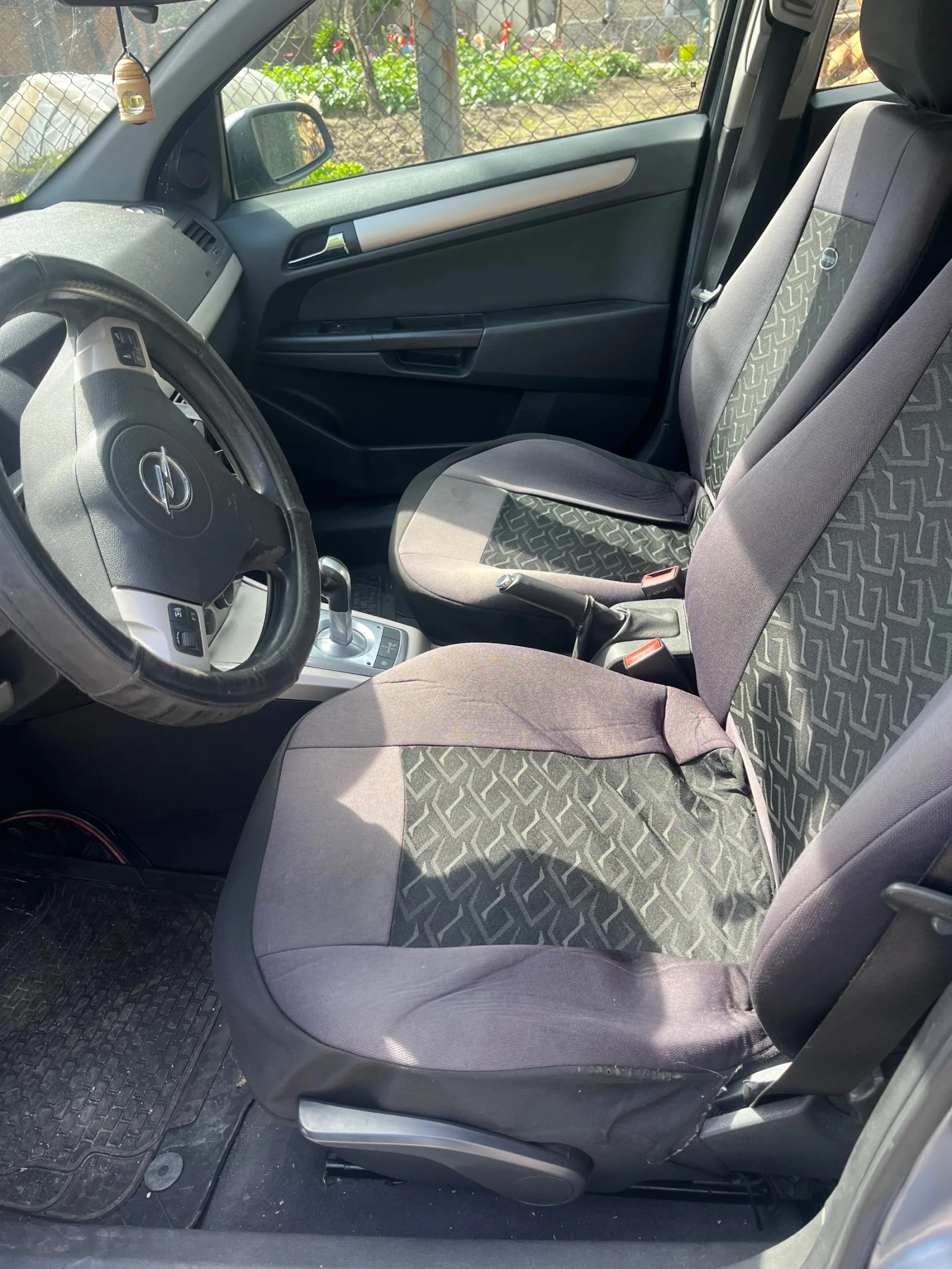 Opel Astra, снимка 8 - Автомобили и джипове - 54318739