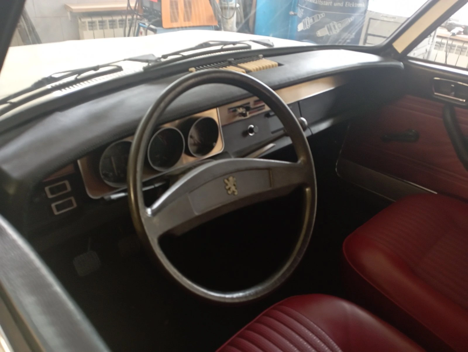 Peugeot 304, снимка 8 - Автомобили и джипове - 54396993