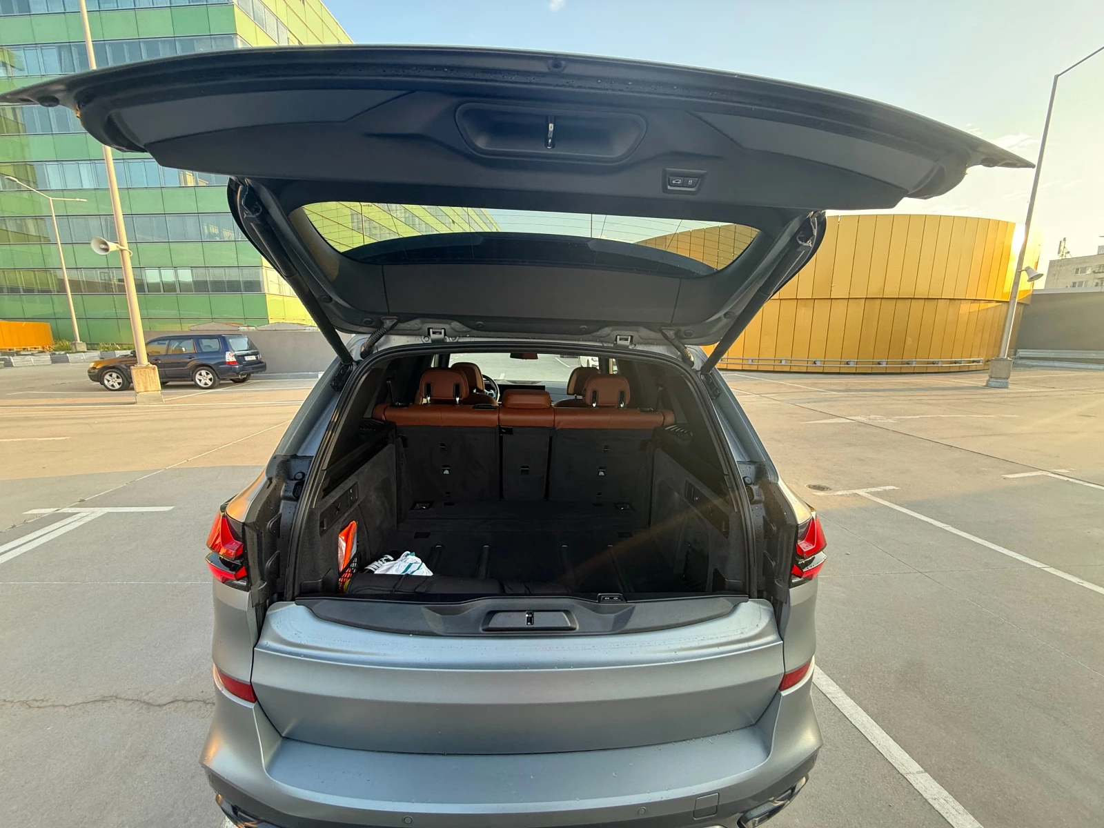BMW X5M 4.4 M60i xDrive AT ОБСЛУЖЕН НОВ ВНОС ГАРАНЦИОНЕН, снимка 6 - Автомобили и джипове - 55632810