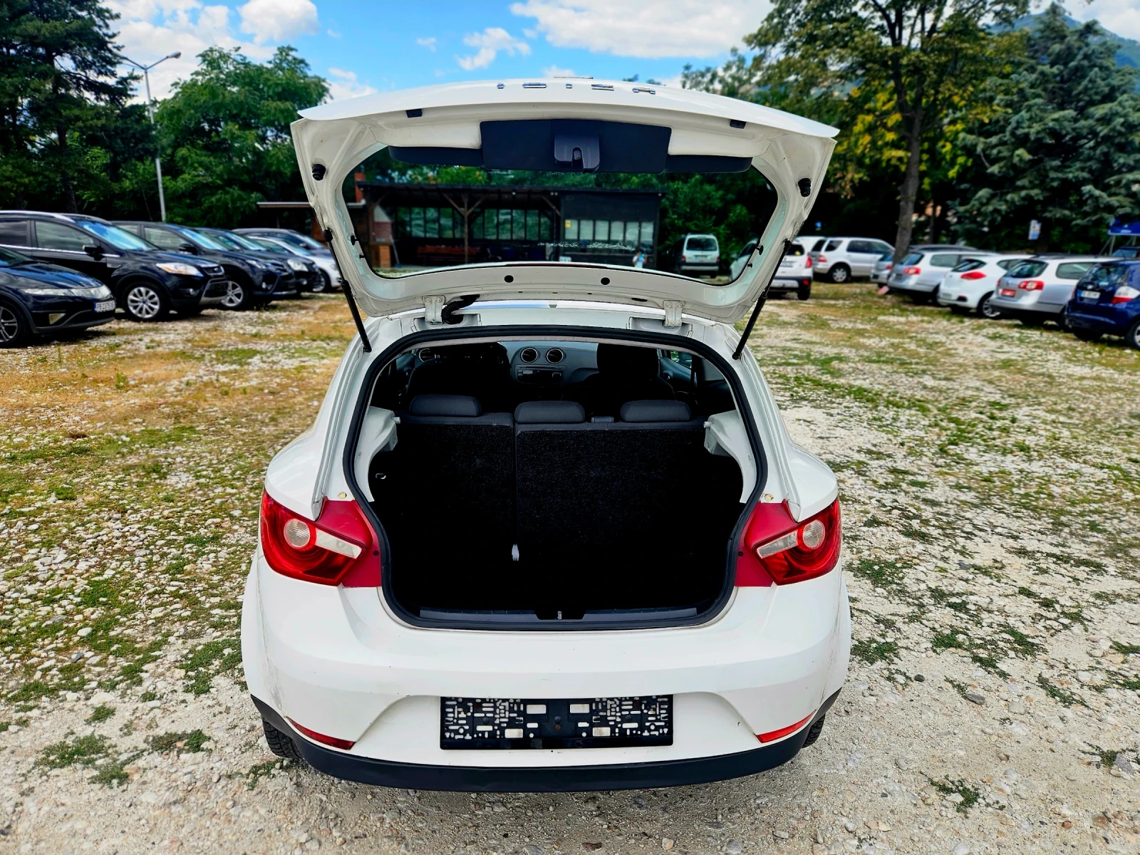 Seat Ibiza 1.4/СТАРИЯТ-МОТОР , снимка 15 - Автомобили и джипове - 55393714