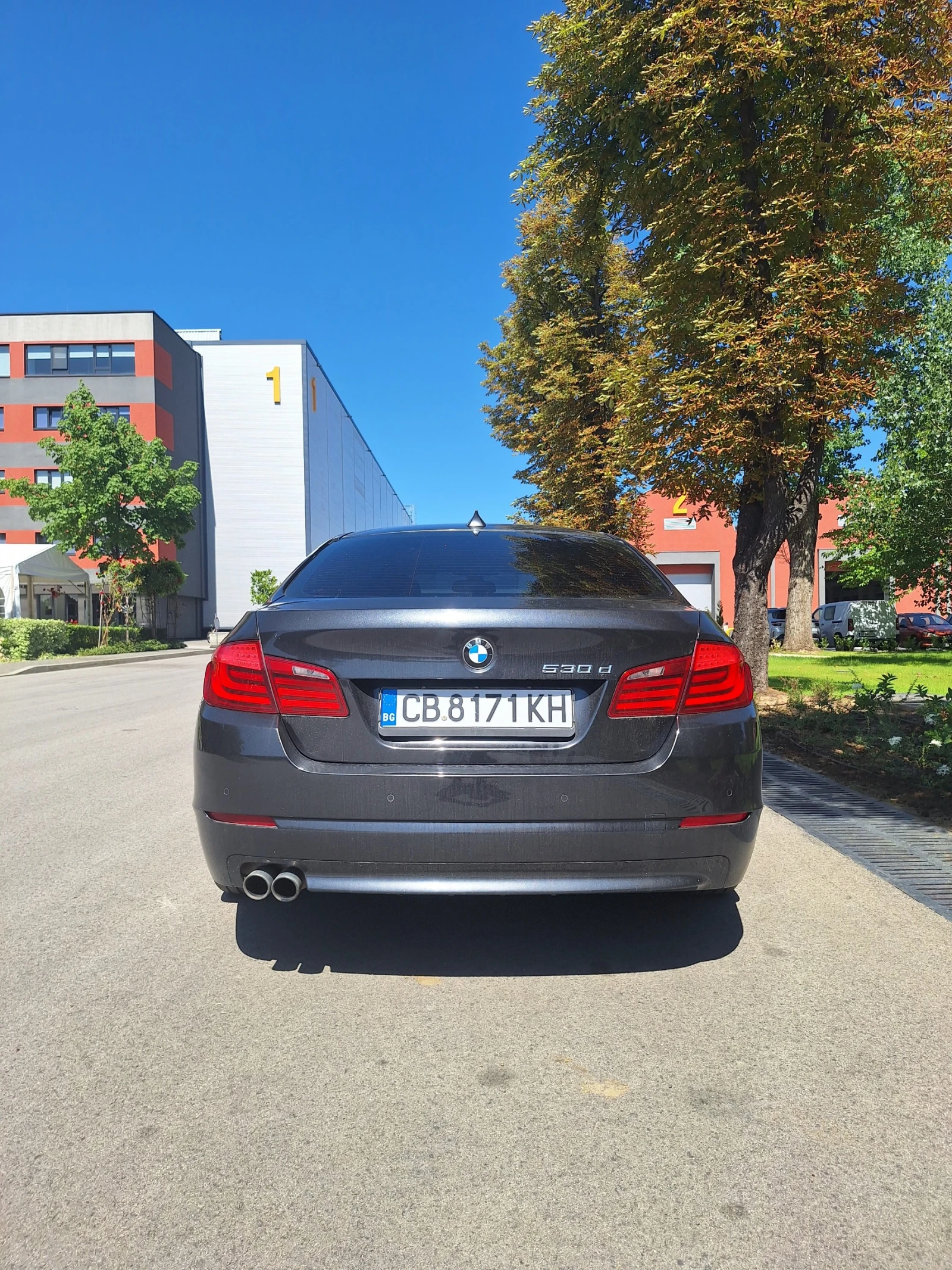 BMW 530 3.0D F10 245 к.с. Поддържан Обслужен, снимка 4 - Автомобили и джипове - 55461152