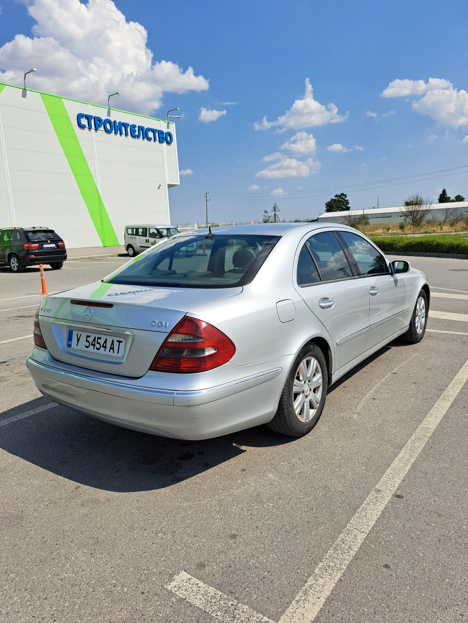 Mercedes-Benz E 220 E229 W211, снимка 3 - Автомобили и джипове - 55584469
