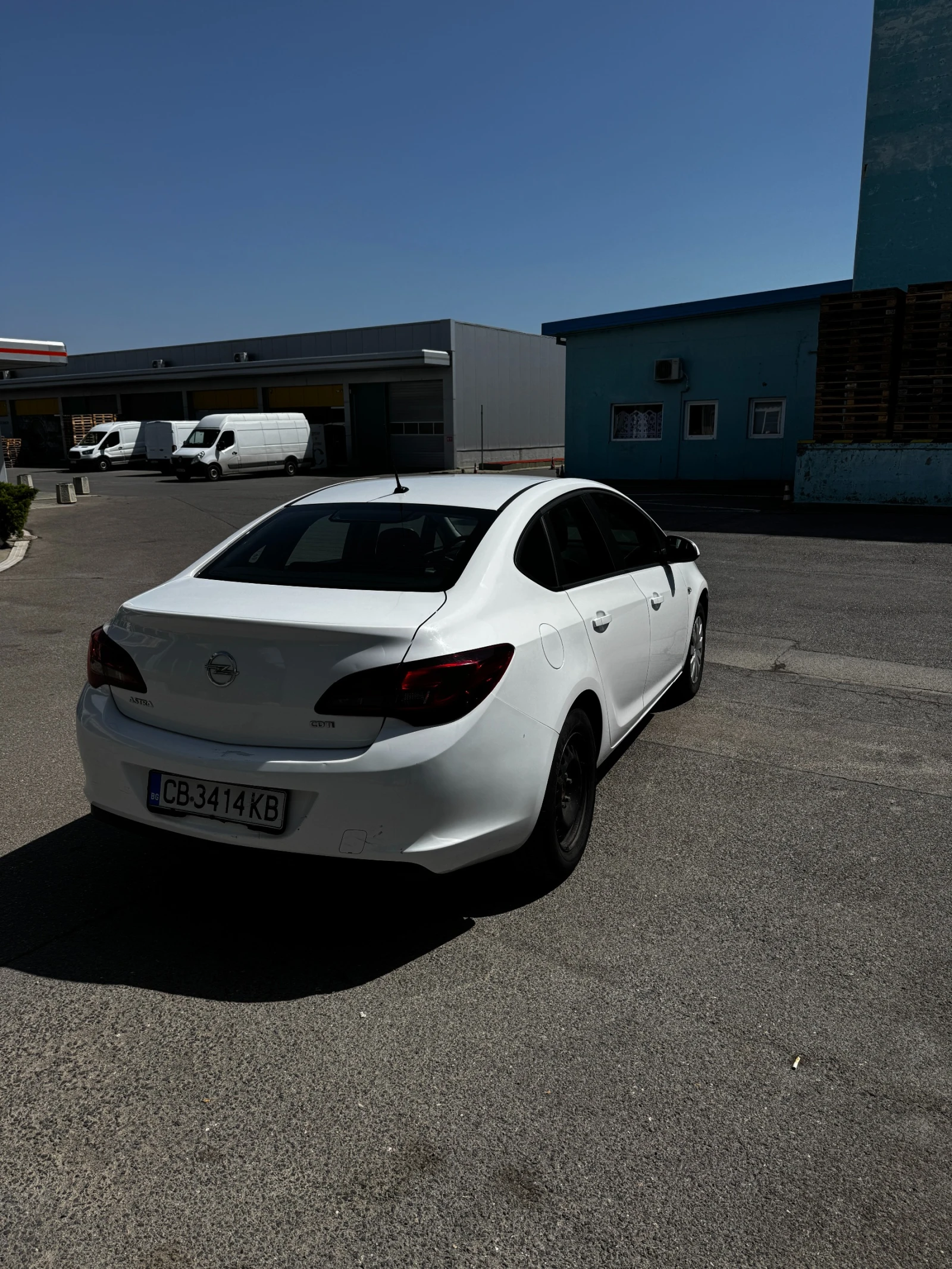 Opel Astra NOTCHBACK, снимка 5 - Автомобили и джипове - 55889682
