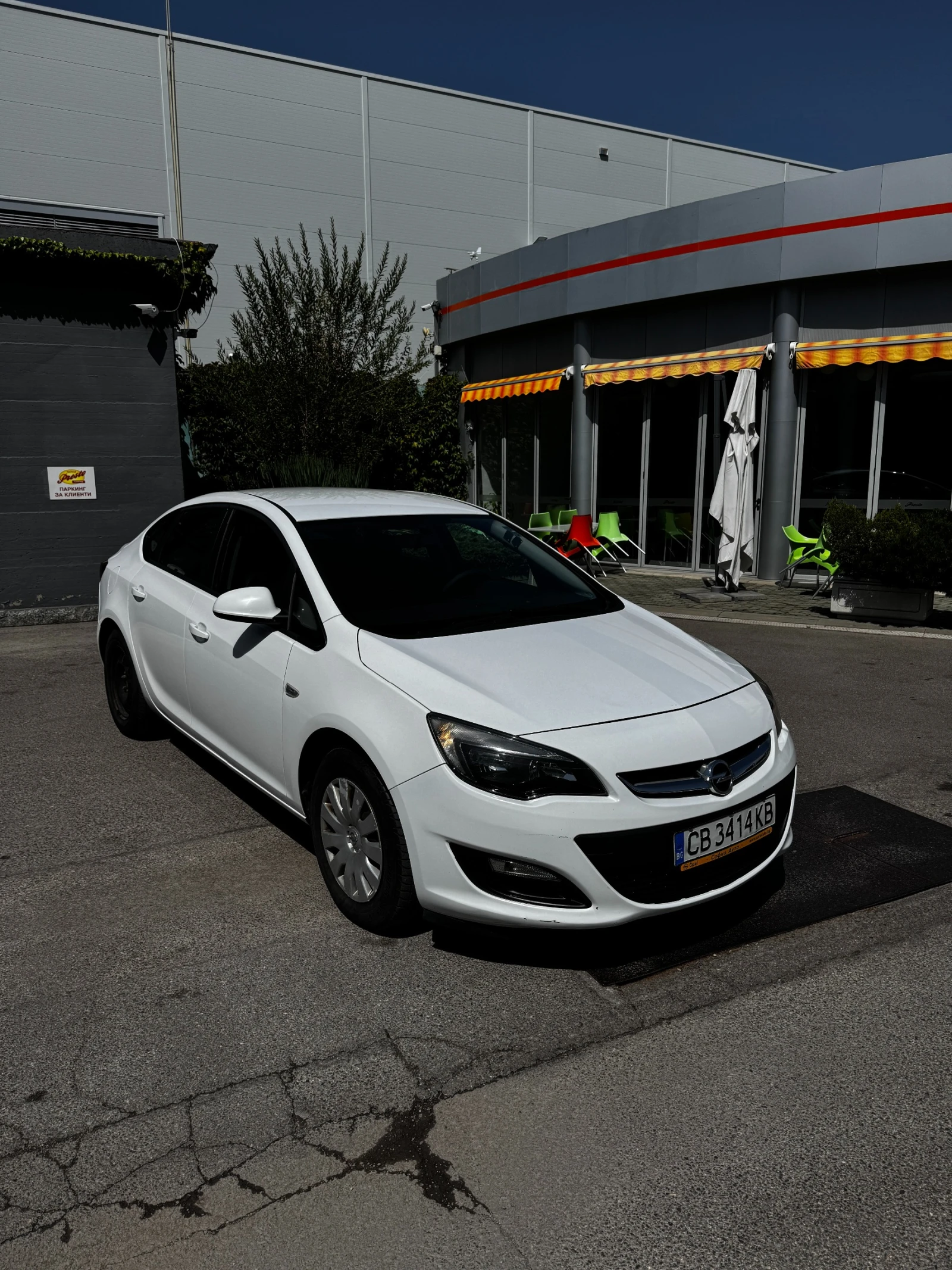 Opel Astra NOTCHBACK, снимка 2 - Автомобили и джипове - 55889682