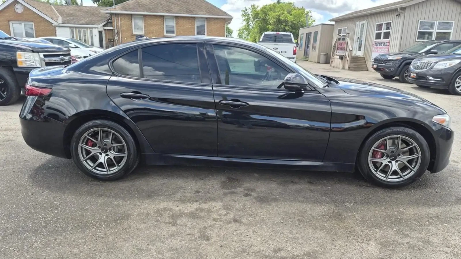 Alfa Romeo Giulia Ti Q4 Цена до България & АвтоКредит, снимка 7 - Автомобили и джипове - 56115722