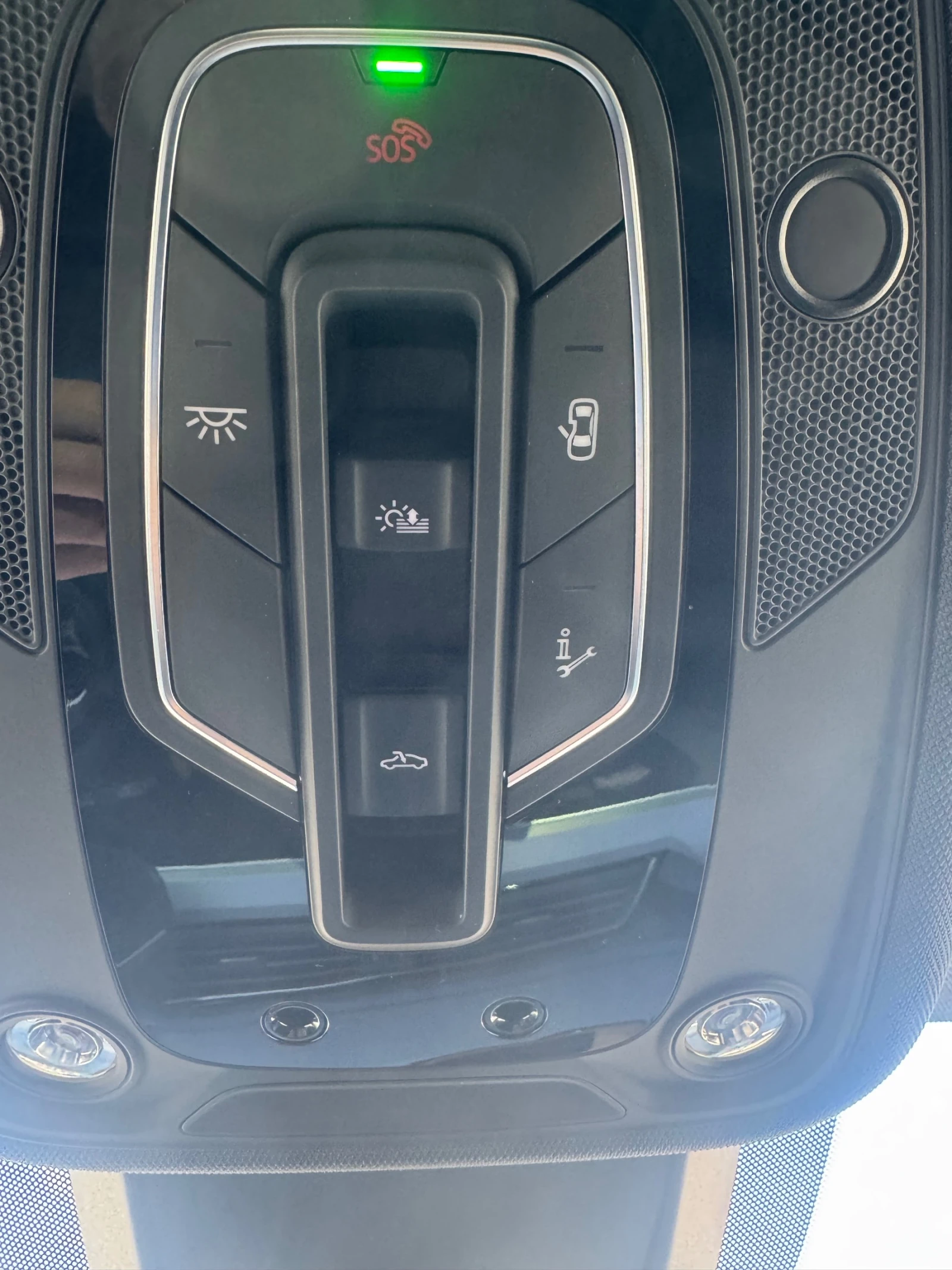 Audi E-Tron, снимка 10 - Автомобили и джипове - 56324740
