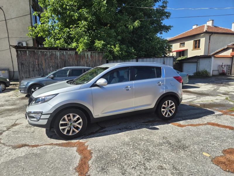 Kia Sportage, снимка 3 - Автомобили и джипове - 52328616