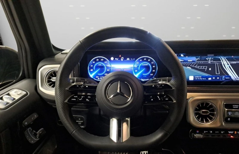 Mercedes-Benz G 580 EQ 4-MATIC AMG BURMESTER-3D CARBON, снимка 8 - Автомобили и джипове - 52577751