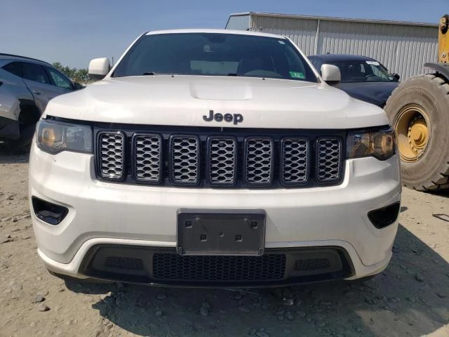 Jeep Grand cherokee 2018 JEEP GRAND CHEROKEE LAREDO - изображение 3