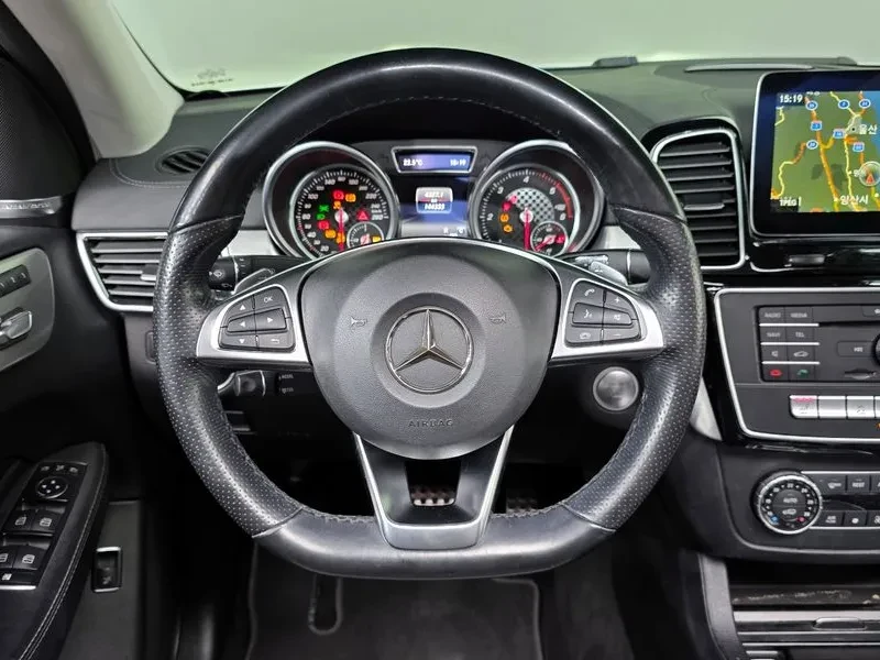 Mercedes-Benz GLE 350 D 4Matic Coupe - САМО 30% АВАНС, снимка 13 - Автомобили и джипове - 55485766