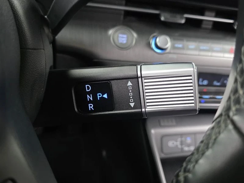 Hyundai Kona * 1.6* 2WD* MODERN* ЦЕНАДОБГ!, снимка 9 - Автомобили и джипове - 55603550