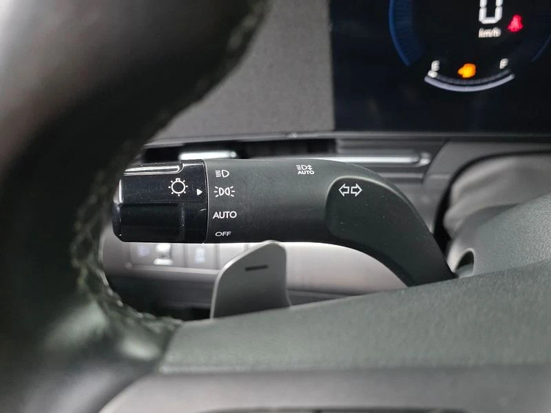 Hyundai Kona * 1.6* 2WD* MODERN* ЦЕНАДОБГ!, снимка 13 - Автомобили и джипове - 55603550