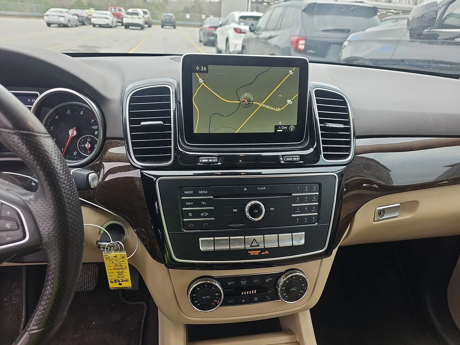 Mercedes-Benz GLE 350 4матик* следене на ленти* м.точка* камера* подгрев - изображение 9