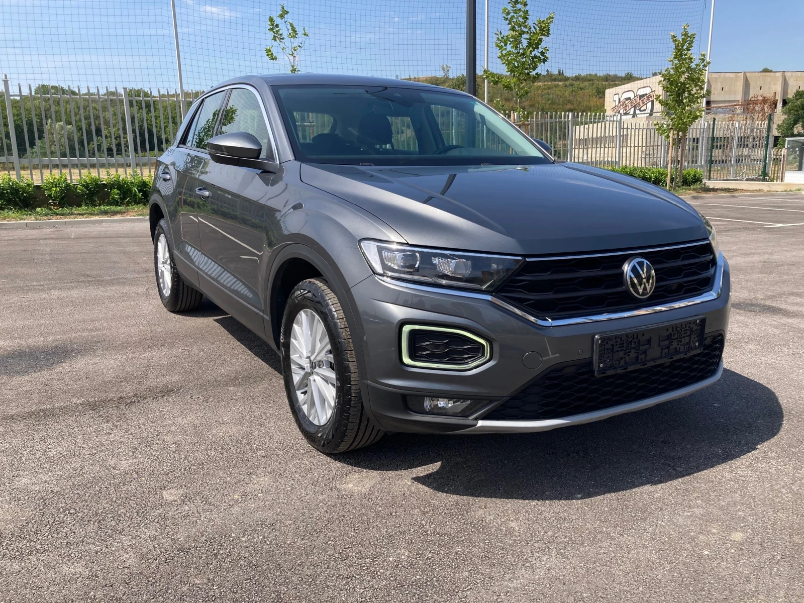 VW T-Roc 2.0TDI 2021Г AVTOMAT Distr LED Assist - изображение 7