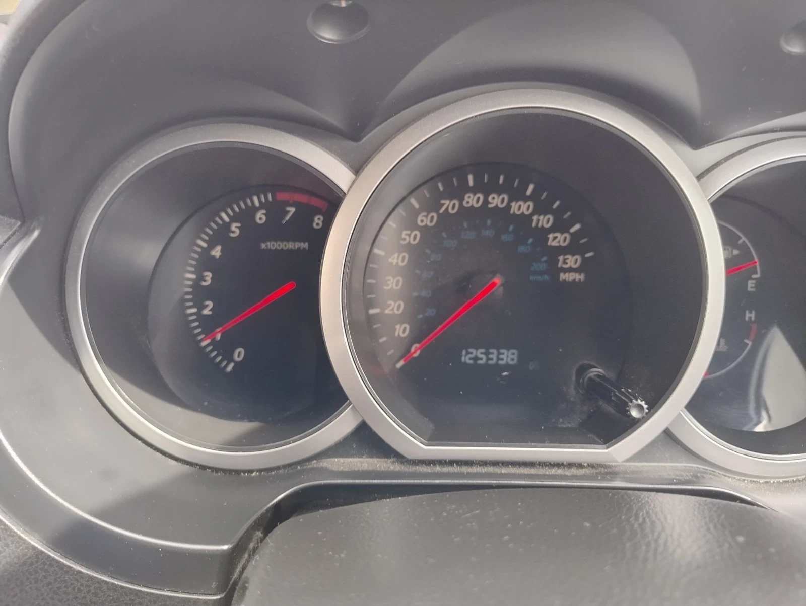 Suzuki Grand vitara 1.6 VVTI, снимка 14 - Автомобили и джипове - 54237138