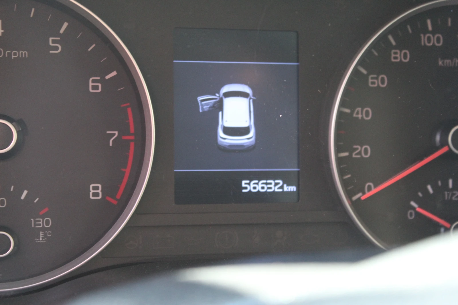 Kia Stonic GAZ, CARPLAY, снимка 9 - Автомобили и джипове - 54767320