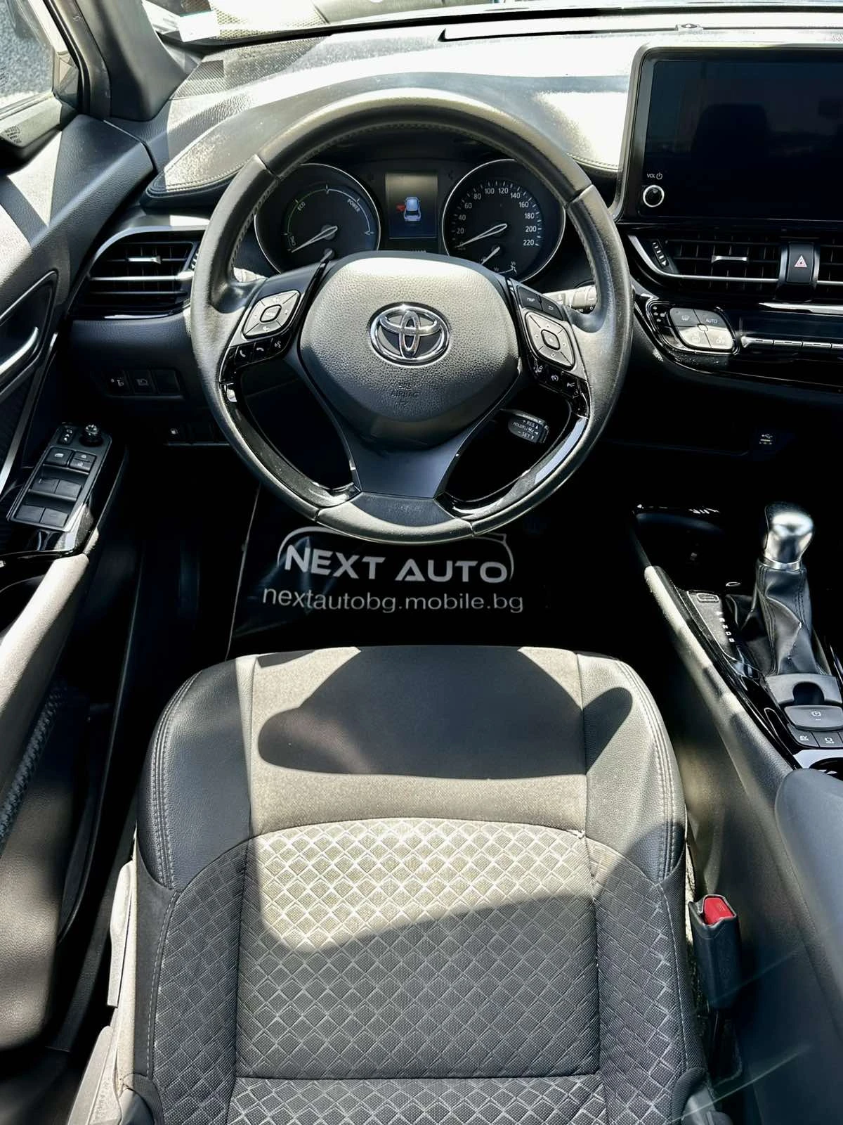 Toyota C-HR КОЖА НАВИ КАМЕРА ДИСТРОНИК ПОДГРЕВ, снимка 11 - Автомобили и джипове - 55089198