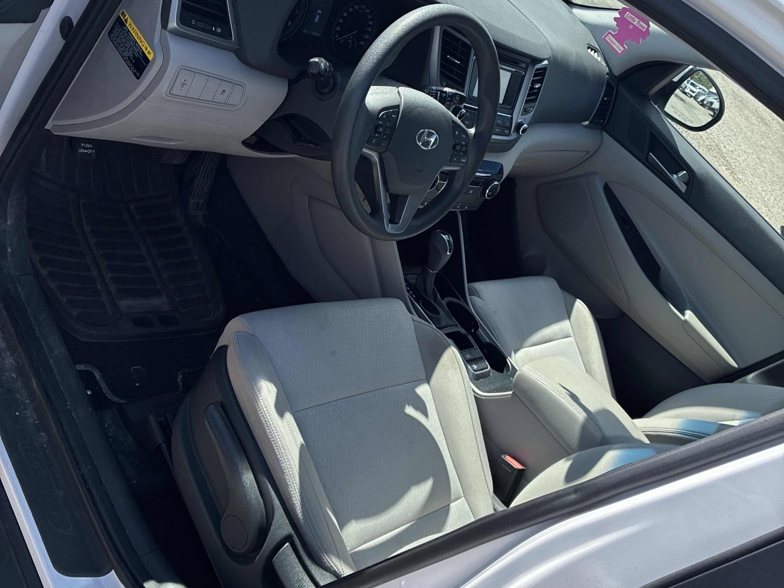 Hyundai Tucson, снимка 5 - Автомобили и джипове - 55703805