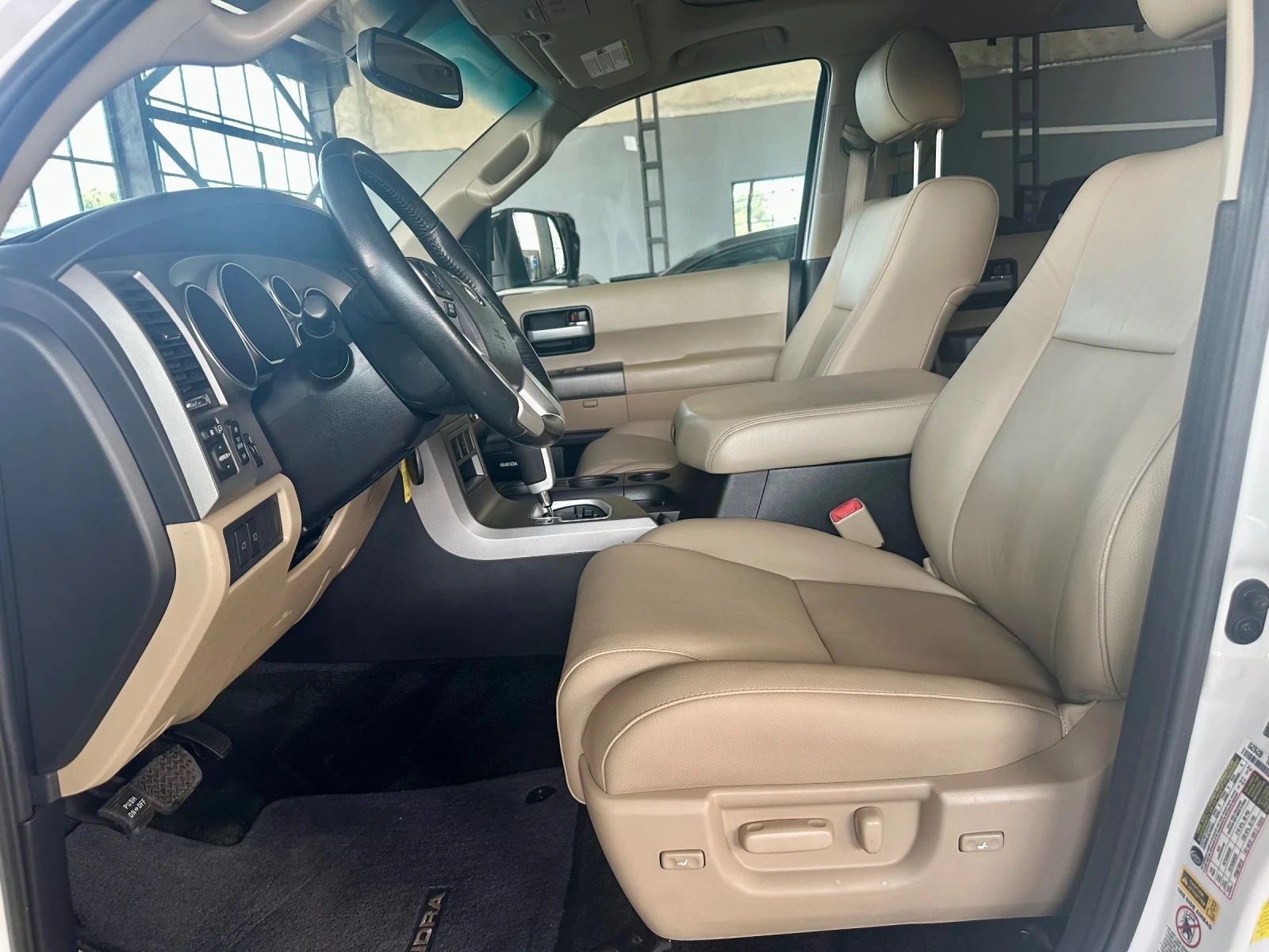 Toyota Sequoia Limited 4x4, снимка 7 - Автомобили и джипове - 55829566