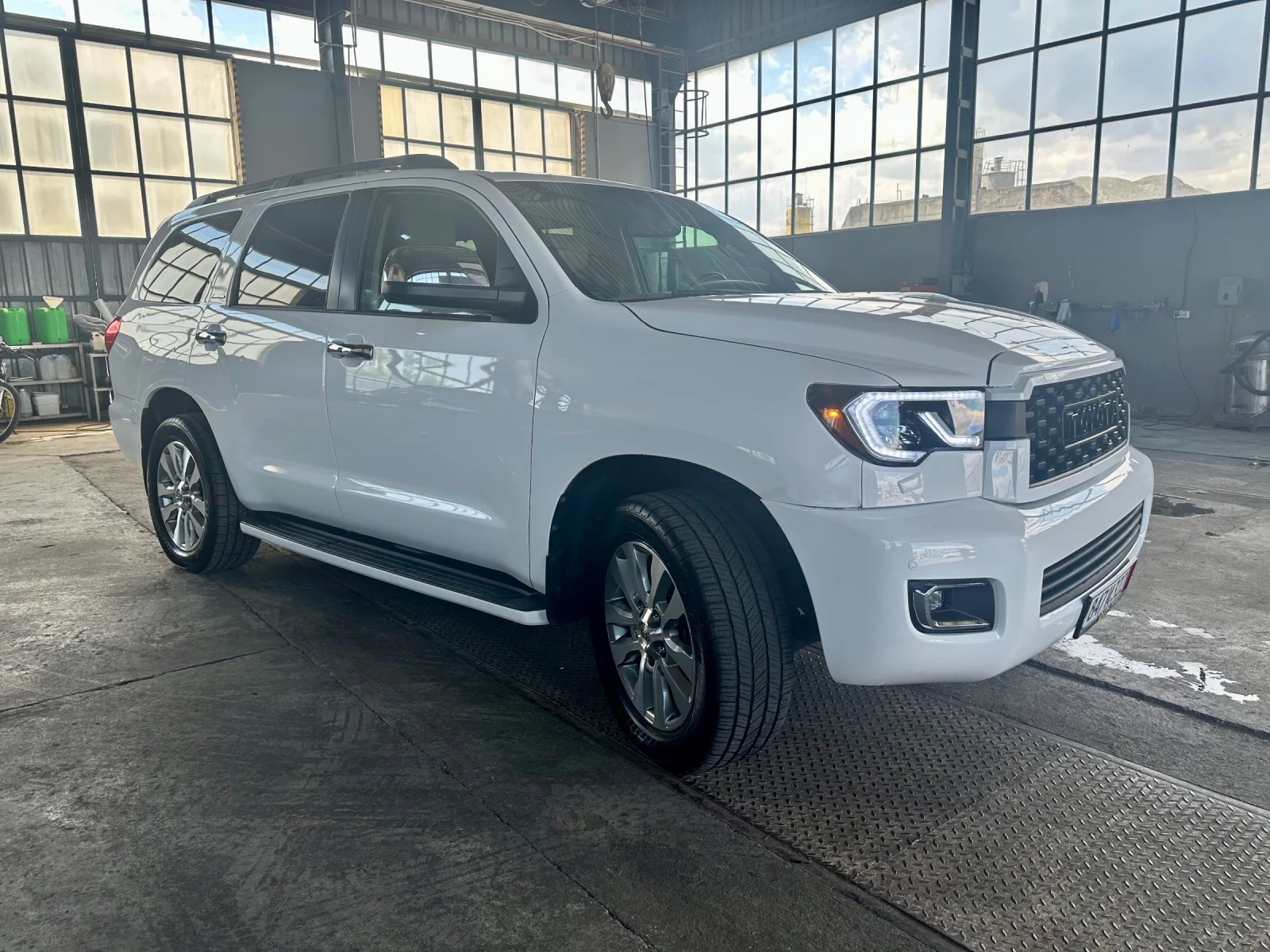 Toyota Sequoia Limited 4x4, снимка 3 - Автомобили и джипове - 55829566