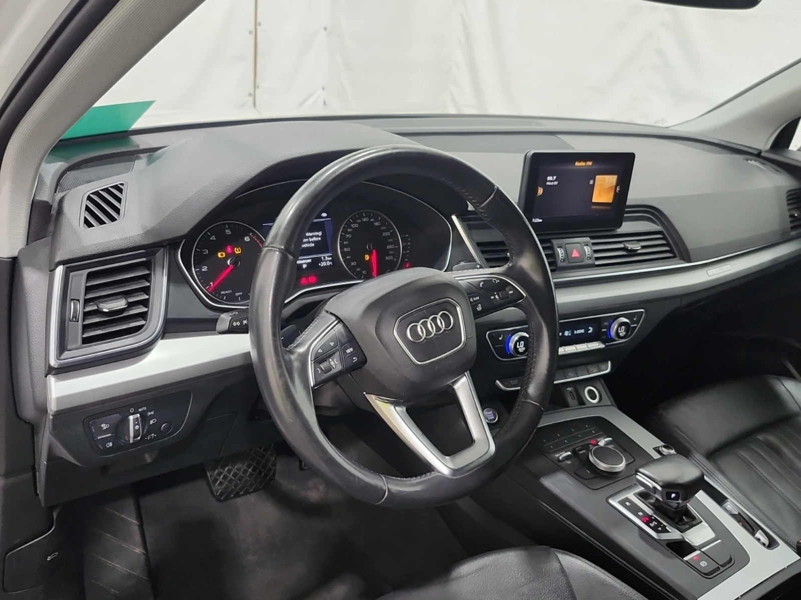 Audi Q5 KOMFORT, снимка 10 - Автомобили и джипове - 56087315
