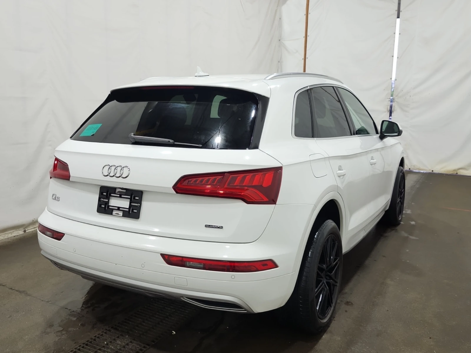 Audi Q5 KOMFORT, снимка 3 - Автомобили и джипове - 56087315